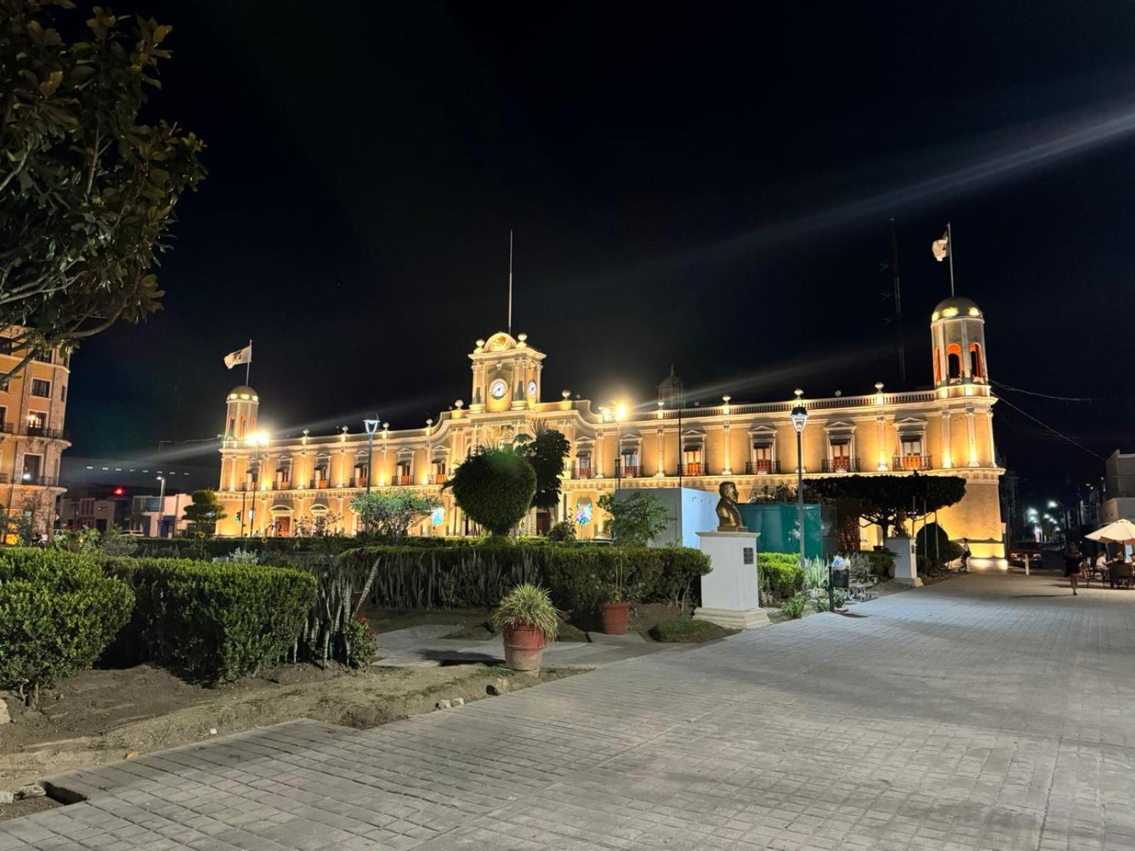 Hotel El Mexicano Tepic Centro Exteriör bild