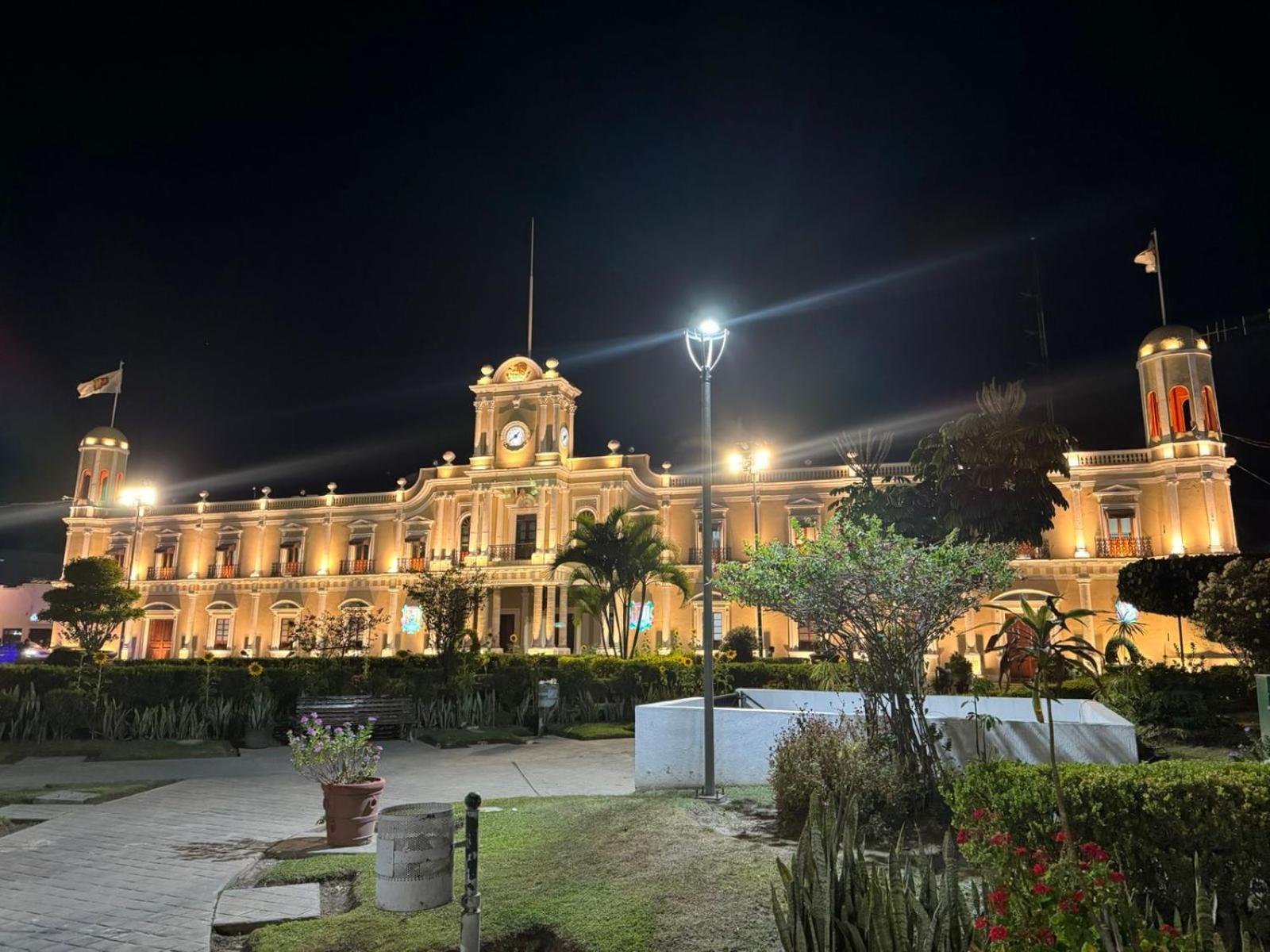 Hotel El Mexicano Tepic Centro Exteriör bild